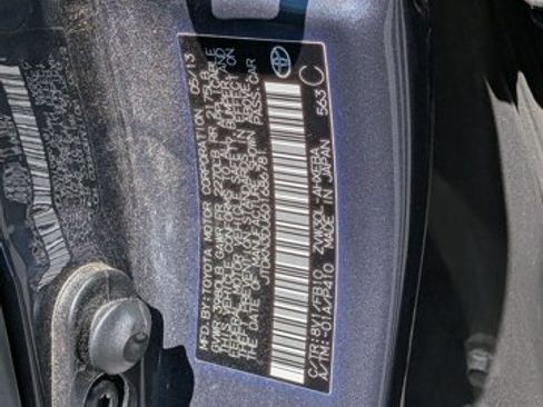 Used 2013 Toyota Prius Two FWD image 16