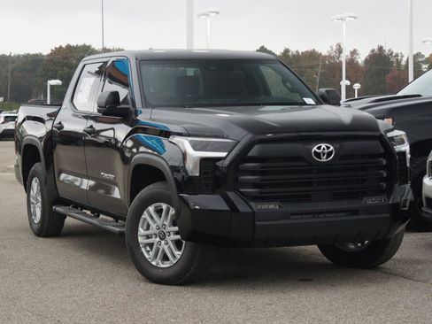 Used 2026 Toyota Tundra SR5 image 14