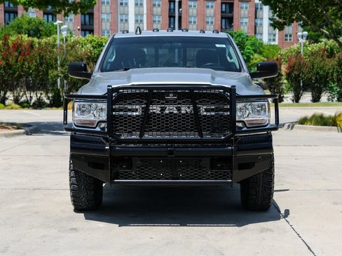 Used 2019 RAM 2500 Tradesman AWD/4WD image 4