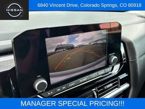 Used 2024 Nissan Pathfinder SV FWD image 26