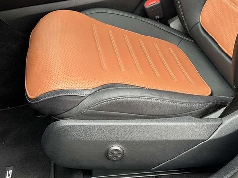 Certified 2023 Mercedes-Benz GLC 300 4MATIC image 17