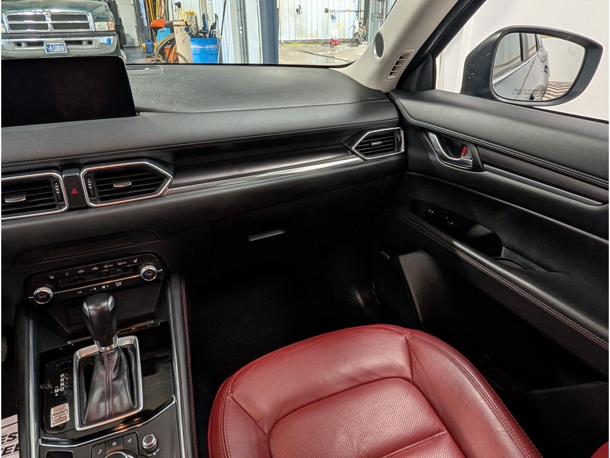 Used 2025 MAZDA CX-5 Carbon Edition AWD/4WD image 13