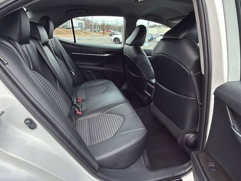 Used 2022 Toyota Camry SE image 21