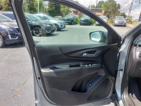 Used 2024 Chevrolet Equinox LT w/ LPO, Floor Liner Package image 33