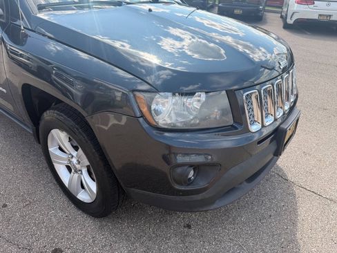 Used 2014 Jeep Compass Latitude w/ Sun/Sound Group AWD/4WD image 37