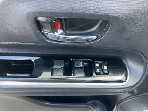 Used 2016 Toyota Prius C Two image 19