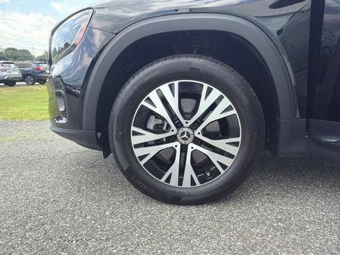 Used 2025 Mercedes-Benz GLB 250 4MATIC image 25