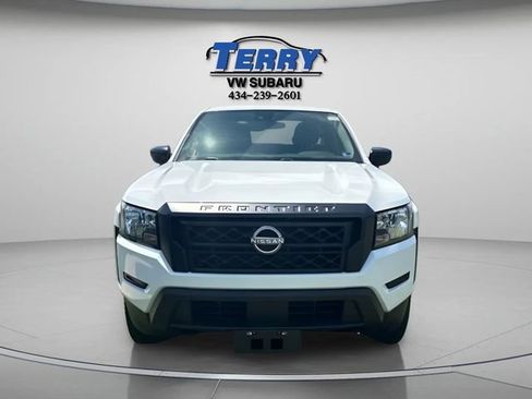 Used 2022 Nissan Frontier S w/ Technology Package AWD/4WD image 3