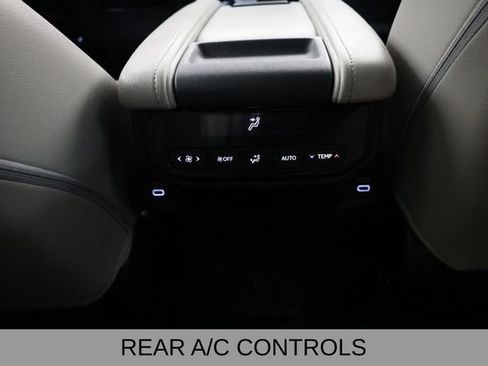 Used 2025 Toyota Grand Highlander FWD image 28