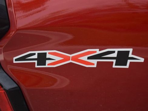 Used 2024 Chevrolet Colorado LT w/ LT Convenience Package II AWD/4WD image 13