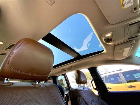 Certified 2019 Chrysler Pacifica Limited image 20