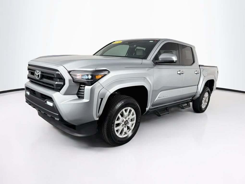 Used 2024 Toyota Tacoma SR5 AWD/4WD image 3