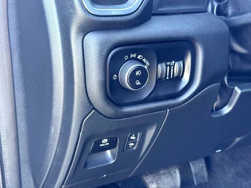 Used 2025 RAM 1500 Laramie image 14