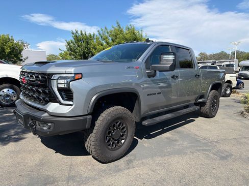 Used 2026 Chevrolet Silverado 2500 ZR2 w/ ZR2 Bison Edition AWD/4WD image 2