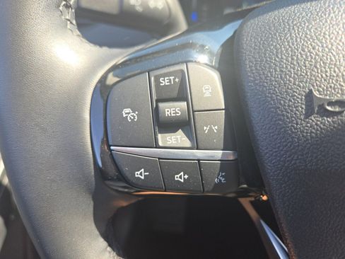 Used 2023 Ford Escape Active w/ Tech Pack #1 AWD/4WD image 14