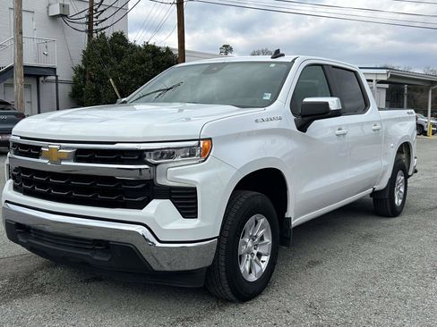 Used 2025 Chevrolet Silverado 1500 LT AWD/4WD image 7