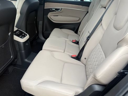 New 2026 Volvo XC90 T8 Plus w/ Protection Package Premier AWD/4WD image 21