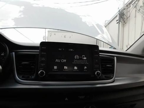 Used 2020 Kia Rio S image 33