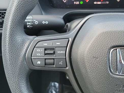 Used 2023 Honda HR-V LX image 23