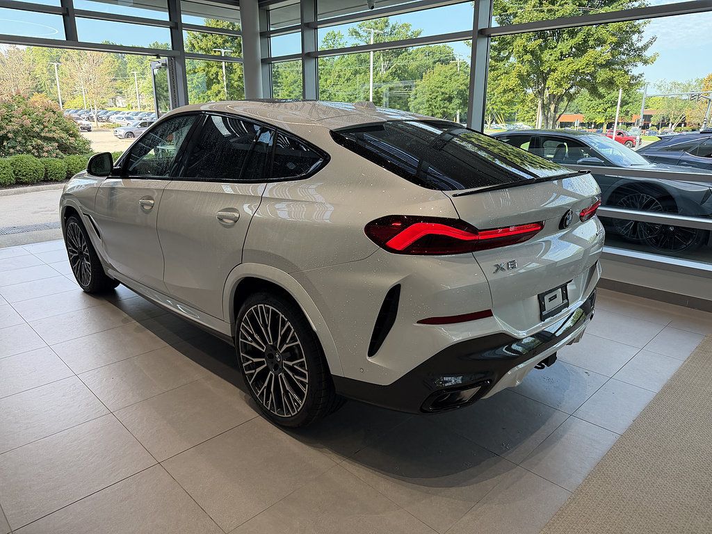 New 2027 BMW X6 xDrive40i w/ Executive Package AWD/4WD image 4