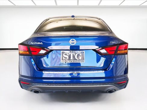 Used 2022 Nissan Altima 2.5 SR FWD image 5