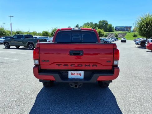 Certified 2019 Toyota Tacoma SR w/ SR Convenience Package AWD/4WD image 6