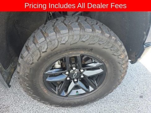 Used 2020 Chevrolet Silverado 1500 LT Trail Boss AWD/4WD image 13