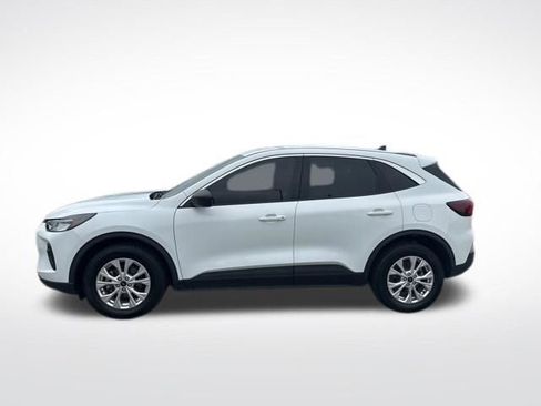 Used 2023 Ford Escape Active AWD/4WD image 2