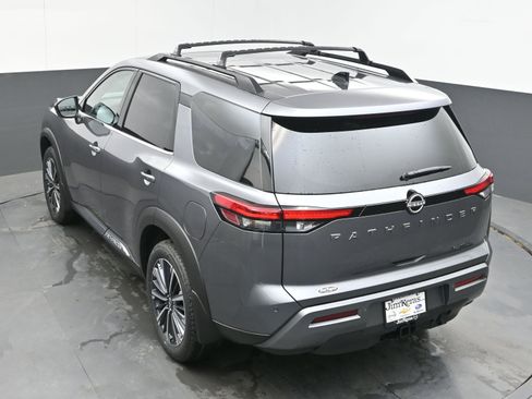 New 2026 Nissan Pathfinder Platinum FWD image 37