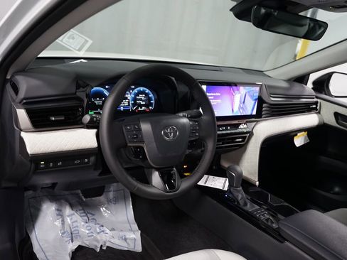 New 2026 Toyota Camry XLE image 11