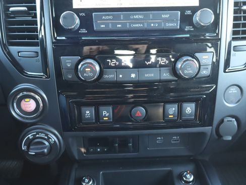 Used 2024 Nissan Titan PRO-4X w/ Pro-4x Convenience Package image 30