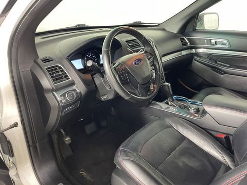 Used 2016 Ford Explorer Sport w/ Equipment Group 401A AWD/4WD image 3