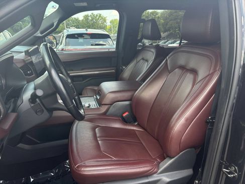 Used 2024 Ford Expedition Limited AWD/4WD image 45