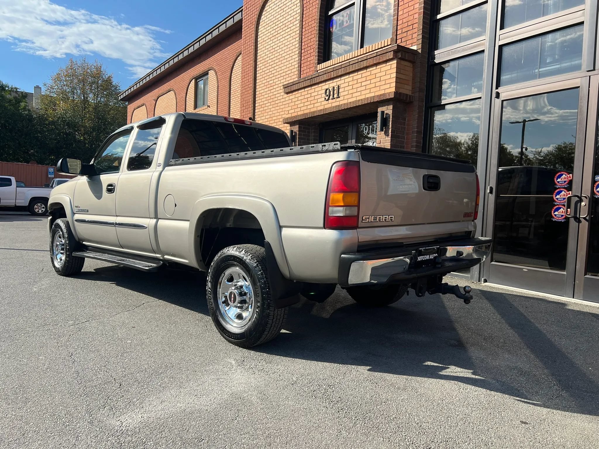 Used 2003 GMC Sierra 2500 SLE RWD image 5