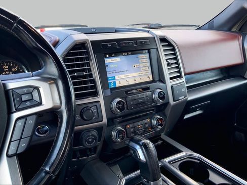 Used 2018 Ford F150 Platinum w/ Equipment Group 701A Luxury AWD/4WD image 7
