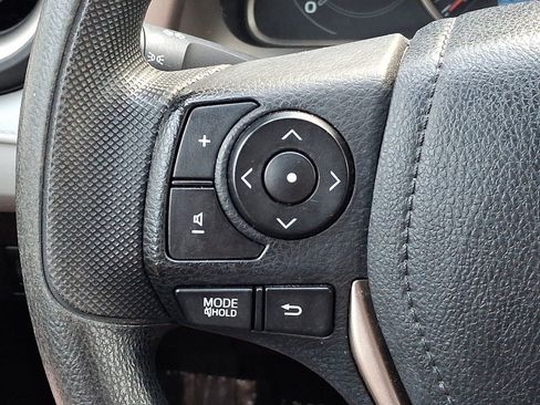 Used 2013 Toyota RAV4 LE AWD/4WD image 20