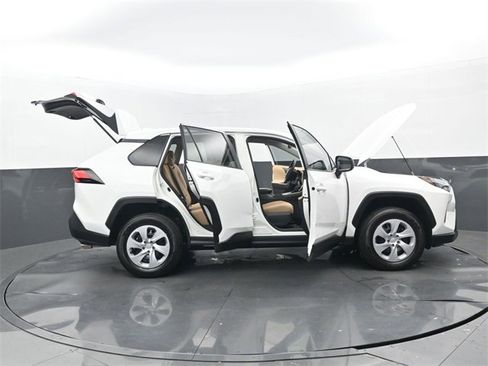 Used 2025 Toyota RAV4 LE image 30