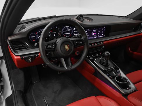 Certified 2024 Porsche 911 Carrera S RWD image 38