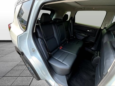 Certified 2023 Nissan Rogue SL AWD/4WD image 28