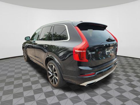 Used 2020 Volvo XC90 T6 Momentum AWD/4WD image 3