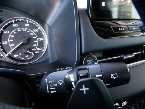 New 2025 Mitsubishi Outlander SE image 36