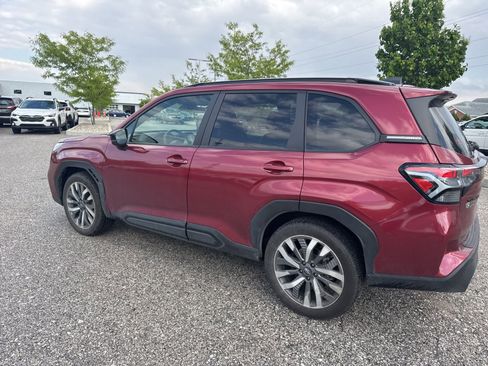 Certified 2025 Subaru Forester Touring AWD/4WD image 11