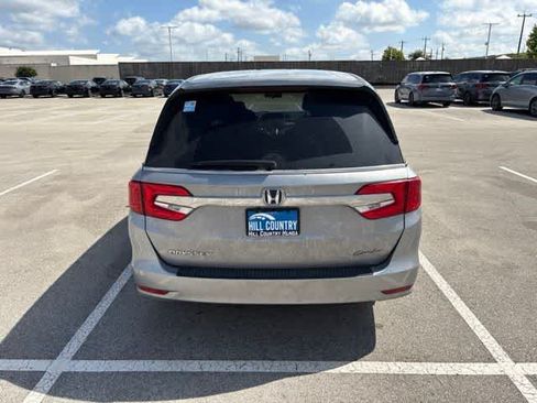 Used 2019 Honda Odyssey LX image 4