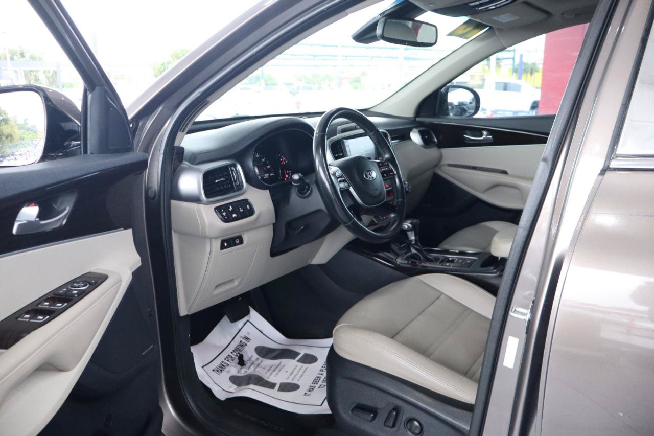 Used 2019 Kia Sorento EX w/ EX Touring Package FWD image 14