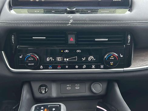 Used 2024 Nissan Rogue Platinum w/ Platinum Premium Package FWD image 14