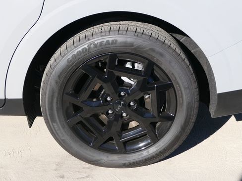 New 2026 Kia Carnival SX Prestige image 9