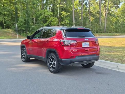 Used 2024 Jeep Compass Limited AWD/4WD image 11