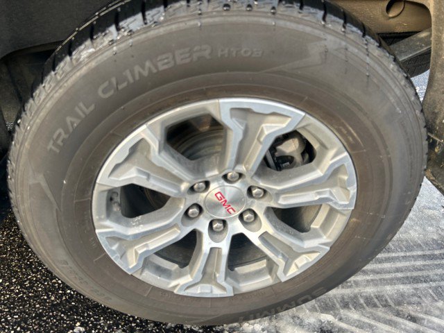Used 2024 GMC Sierra 1500 SLT AWD/4WD image 9