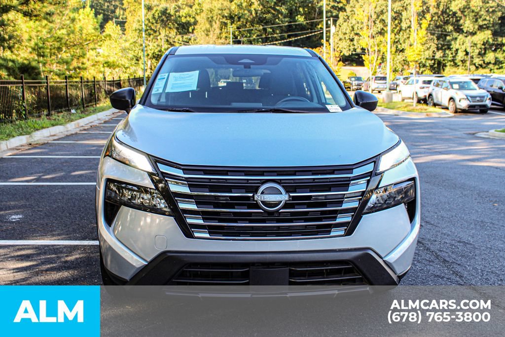 Used 2024 Nissan Rogue S FWD image 9