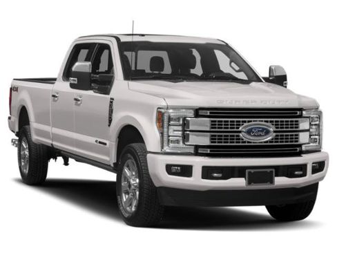 Used 2019 Ford F250 Lariat w/ Lariat Ultimate Package AWD/4WD image 6